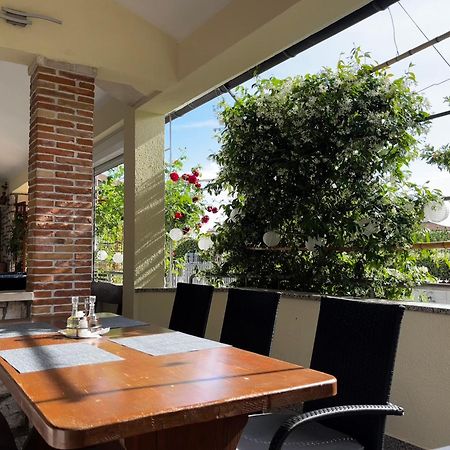 Apartmani Rozi Umag Exterior photo