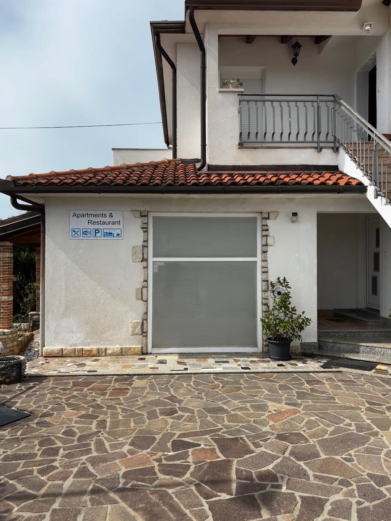 Apartmani Rozi Umag Exterior photo