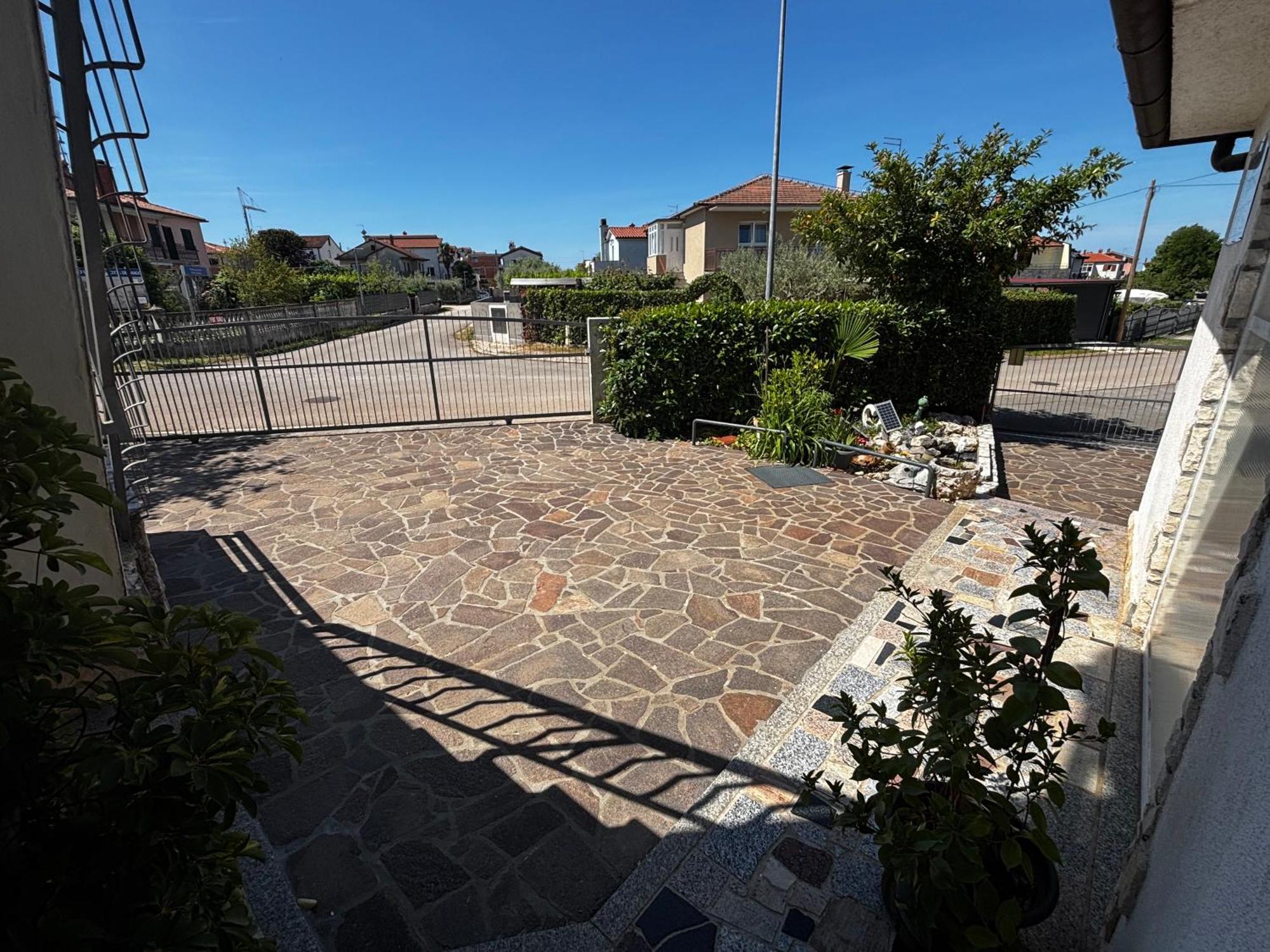 Apartmani Rozi Umag Exterior photo